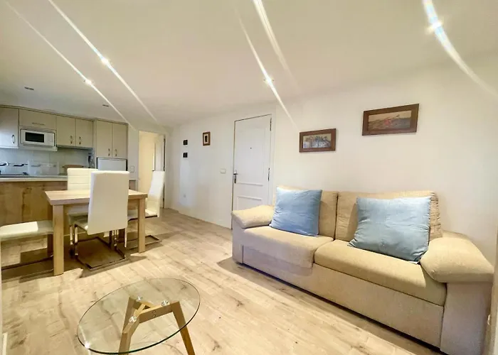White House Nervion Апартаменты Бенидорм