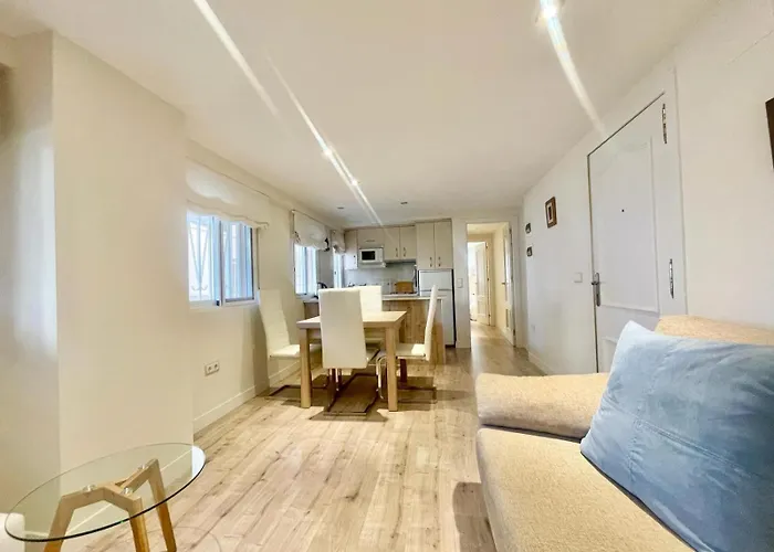 Апартаменты White House Nervion *