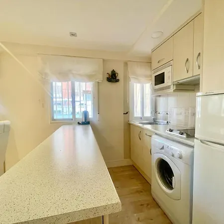 White House Nervion * Benidorm