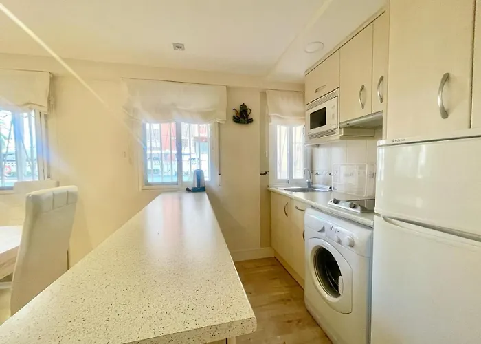 White House Nervion * Benidorm